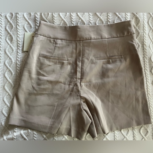 New! Cynthia Rowley Women's High Waist Taupe Shorts Women’s Size 8 - Picture 12 of 12